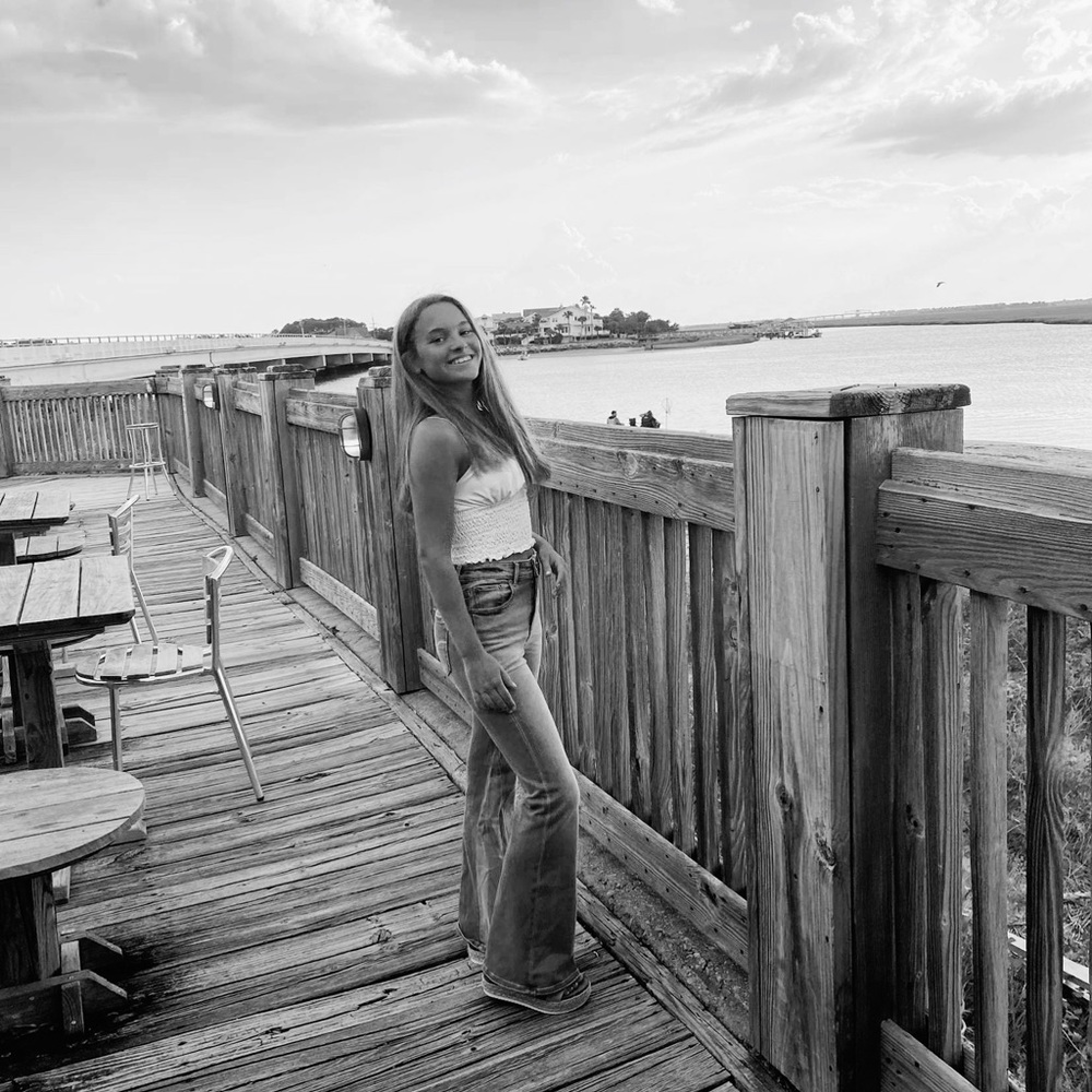 Meet your Posher, Ava